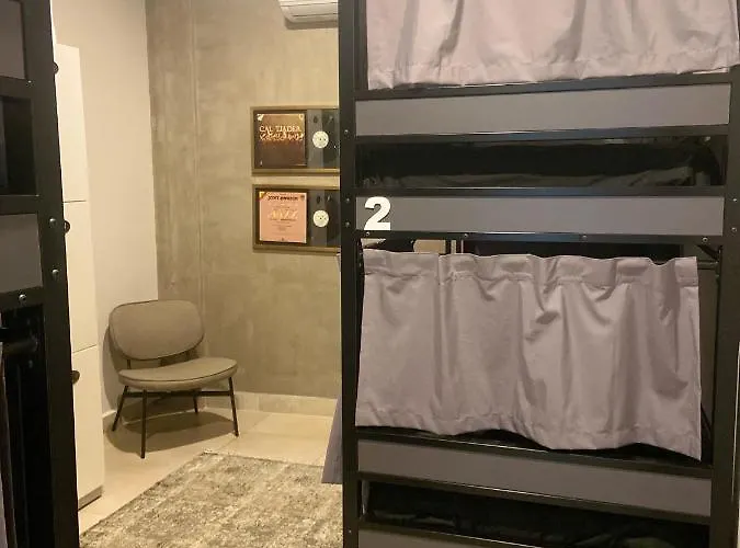 Herold Homes Hostel Cama En Habitacion Compartida Men
